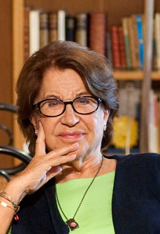 Dionisia García