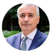 Luis Manuel Cuesta Civ&iacute;s