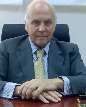 Entrevista a Antonio de Oyarz&aacute;bal