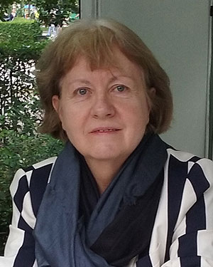 Entrevista a �NGELA MART�N DEL BURGO