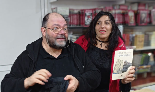 Jesús Urceloy y Alcia Arés. Editorial CUADERNOS DEL LABERINTO