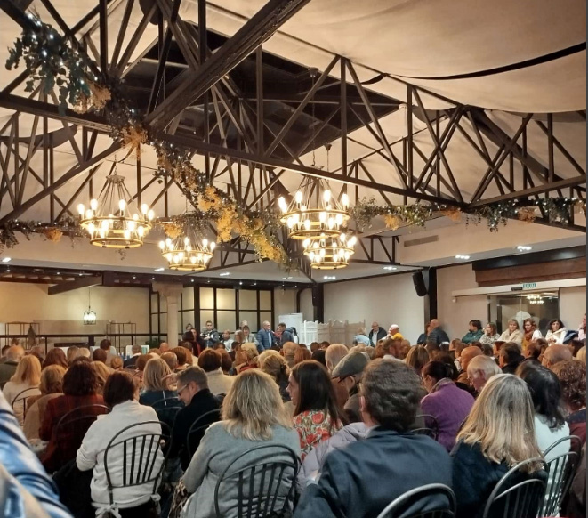 Sonsoles Snchez-Reyes recibe el VI Premio Internacional cuadernos del Laberinto de Historia, Biografa y Memorias en vila