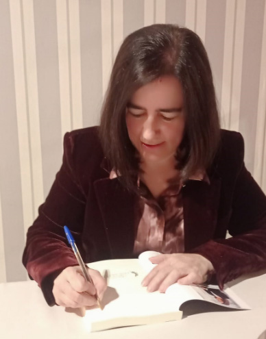 Sonsoles Snchez-Reyes recibe el VI Premio Internacional cuadernos del Laberinto de Historia, Biografa y Memorias en vila