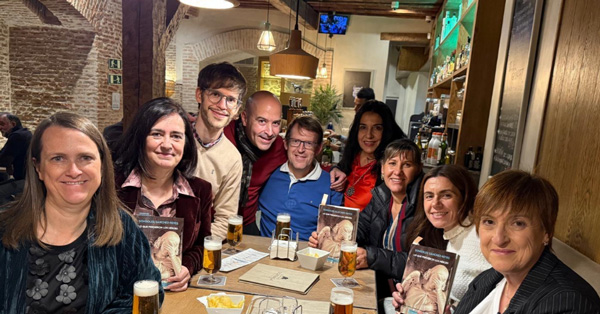 Sonsoles Snchez-Reyes recibe el VI Premio Internacional cuadernos del Laberinto de Historia, Biografa y Memorias en vila