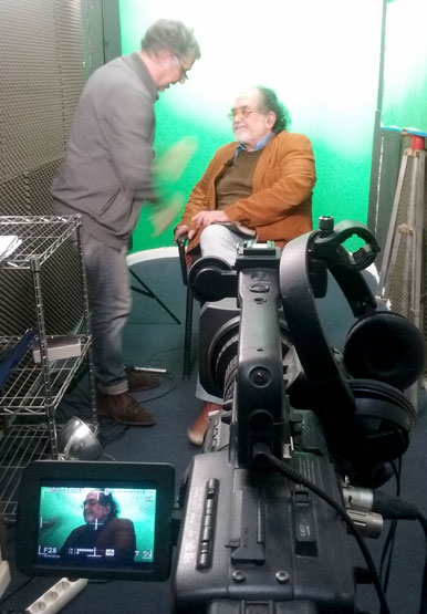 José María Carnero Montesinos durante una entrevista con los medios de comunicación