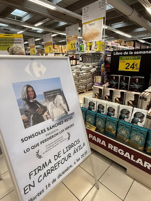 Sonsoles S�nchez-Reyes firma ejemplares en �vila